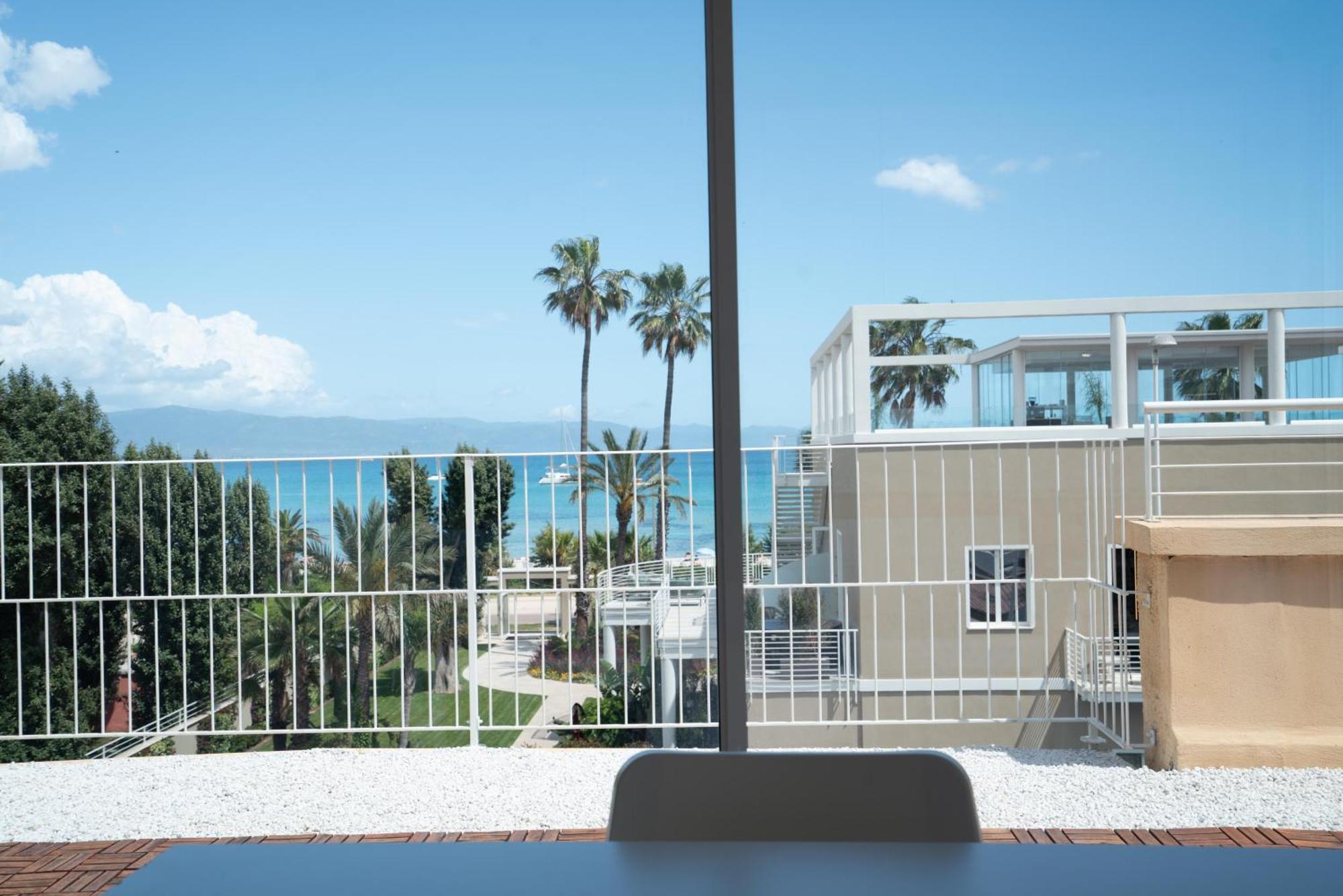 Terrazza Sella Del Diavolo - Vista Mare - Wifi Ac Lejlighed Cagliari Eksteriør billede